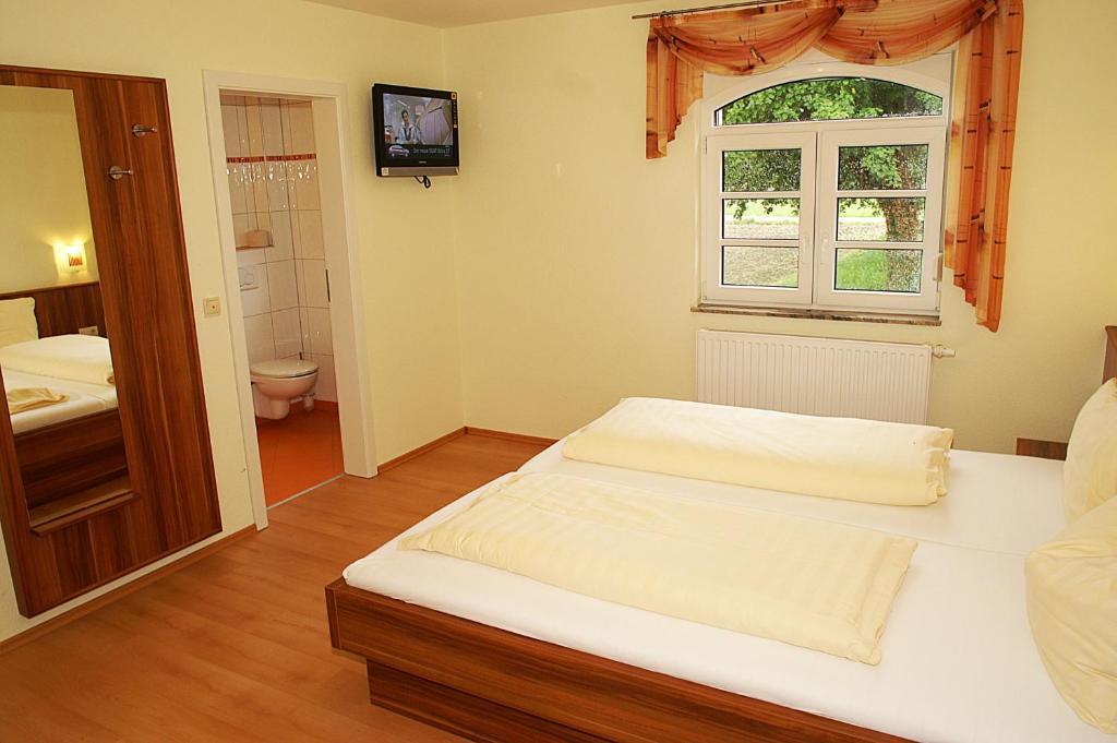 Fraenkischer Gasthof Lutz Giebelstadt Room photo