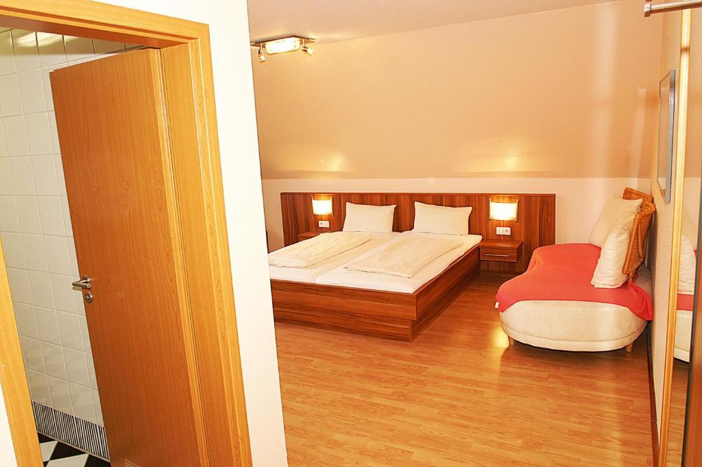 Fraenkischer Gasthof Lutz Giebelstadt Room photo